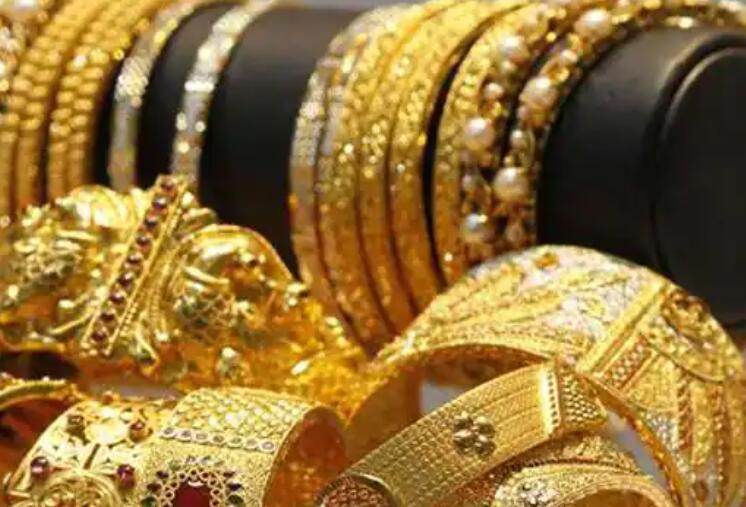 今天德里-UP的黄金和白银价格上涨还是下跌