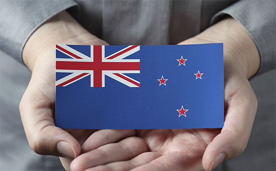 《外汇操盘》新西兰联储“鸽”声嘹亮 纽元急升涨逾40点