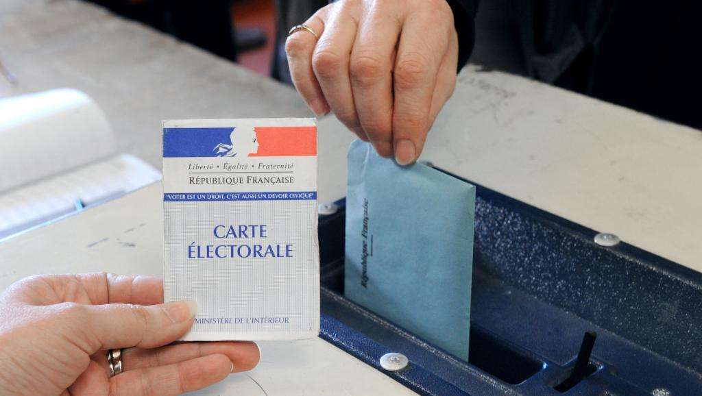 法国大选不可捉摸 三分之一选民弃投