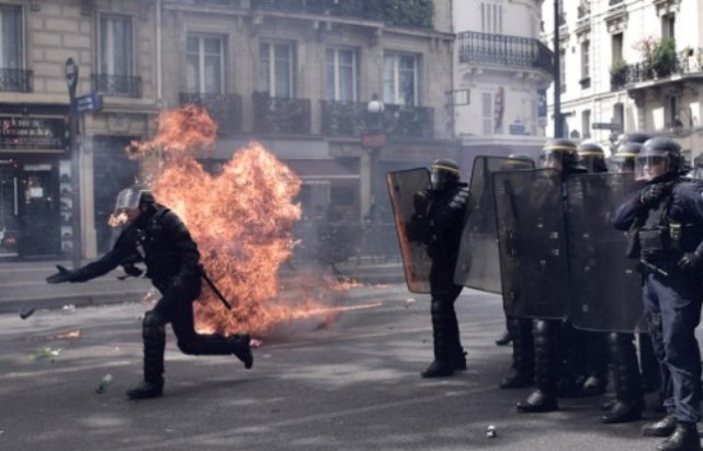 巴黎五一爆发游行冲突 近半选民对大选“心死”
