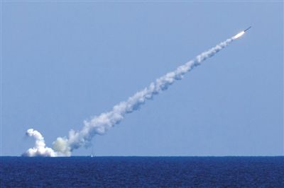 俄军发射巡航导弹 成功击中叙境内IS目标